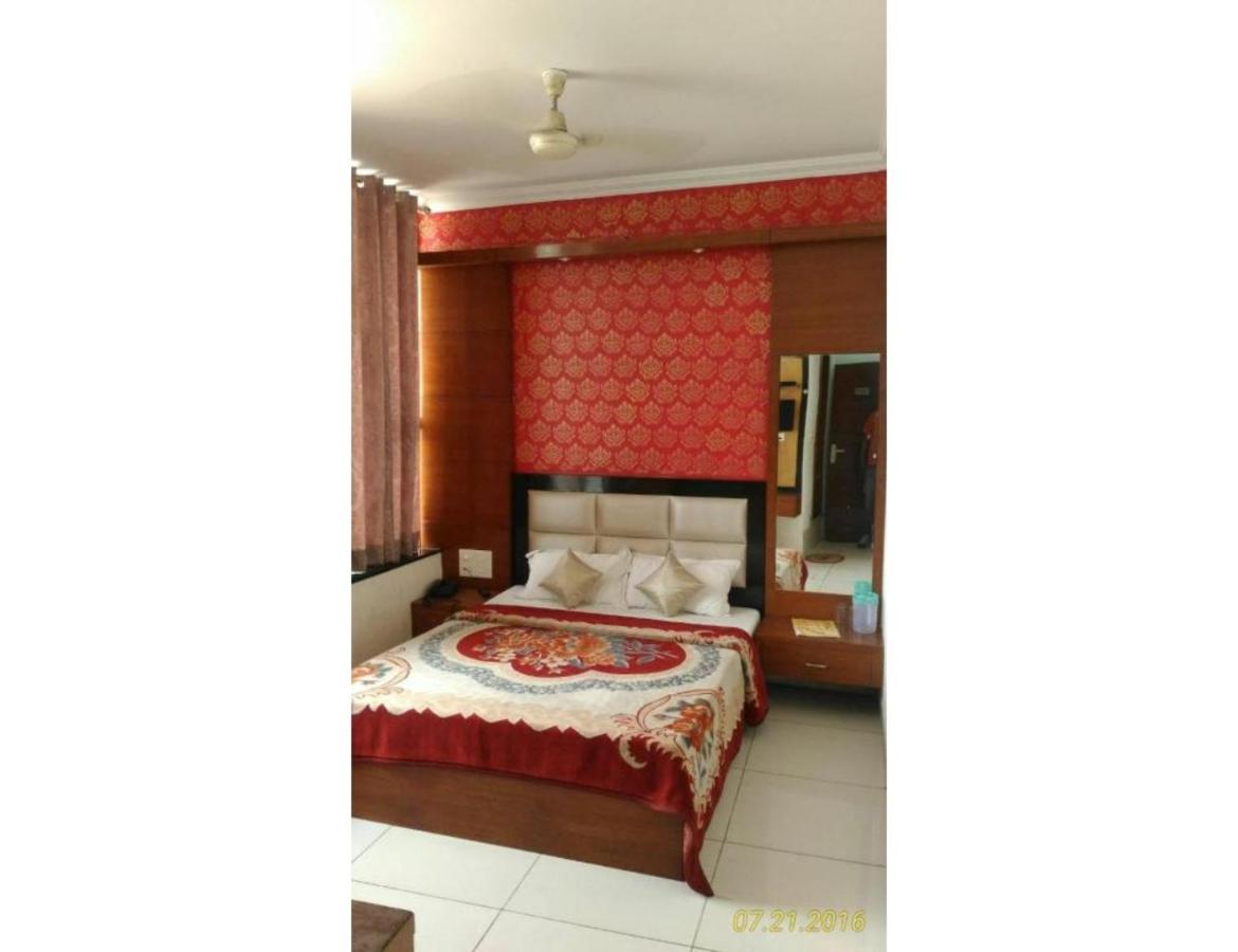 Hotel Kirandeep Agra Agra  Ngoại thất bức ảnh