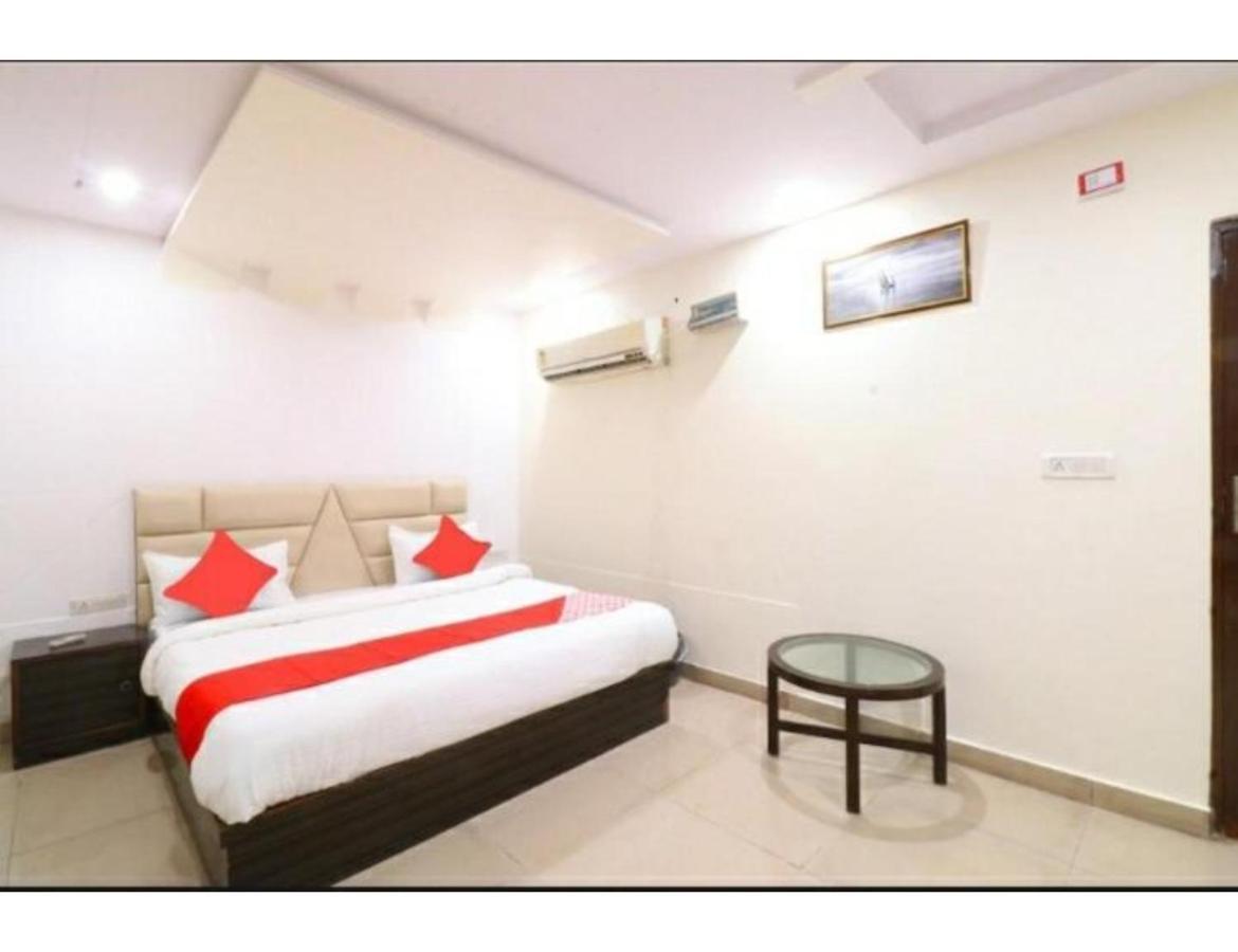Hotel Kirandeep Agra Agra  Ngoại thất bức ảnh