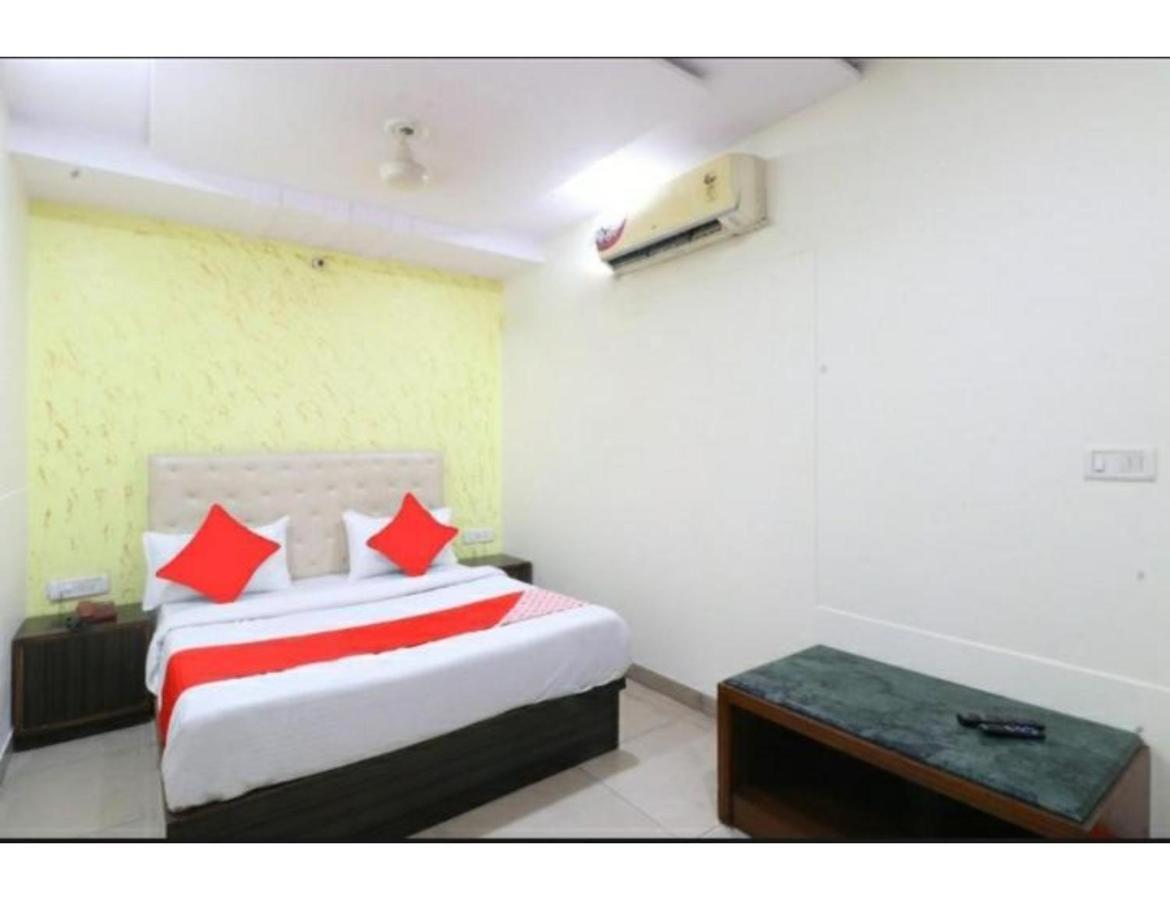 Hotel Kirandeep Agra Agra  Ngoại thất bức ảnh